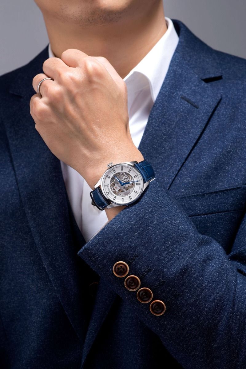 Aerowatch Les Grandes Classiques Squelette Automatique - Mazenauer Uhren Schmuck