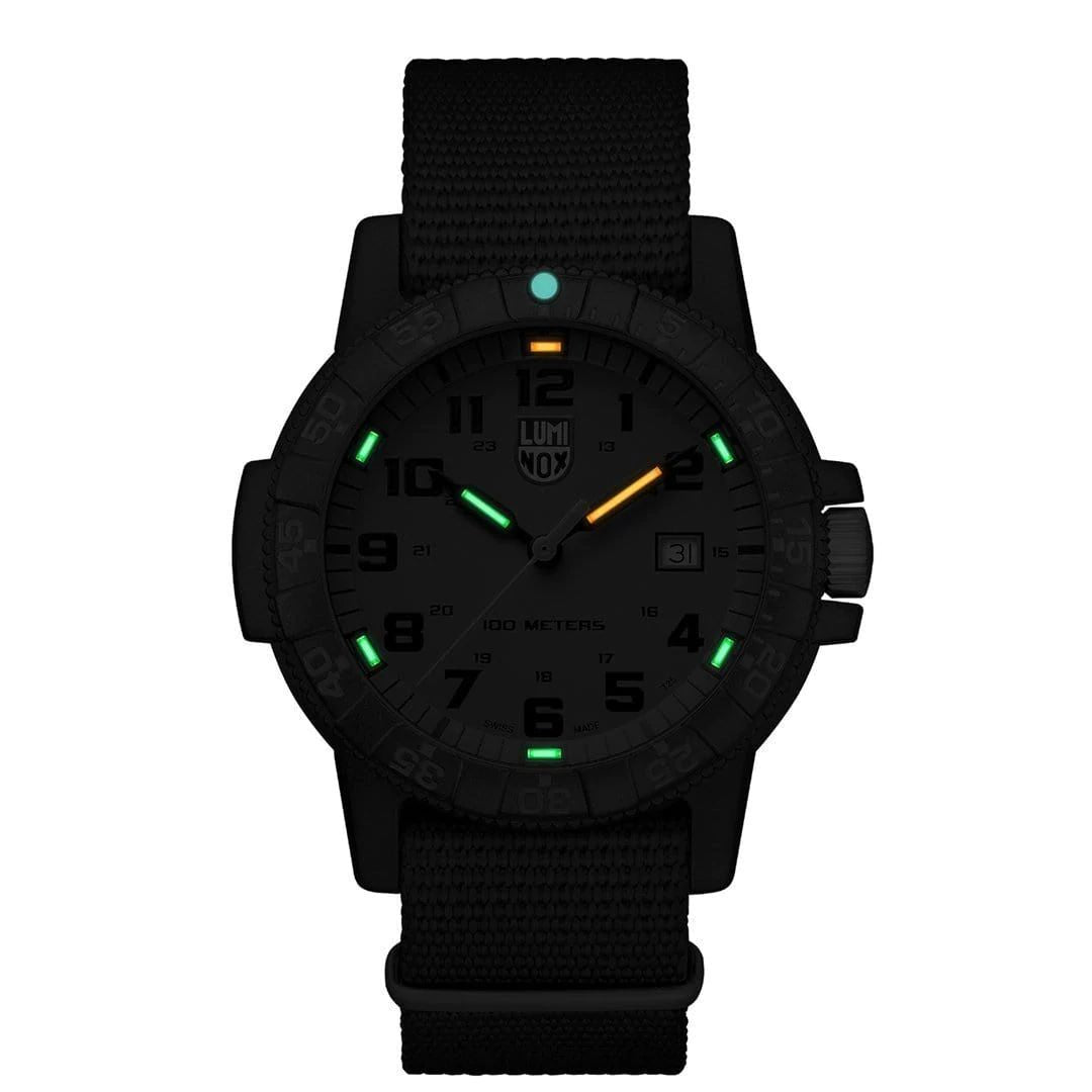 Luminox Leatherback SEA Turtle Giant - Mazenauer Uhren Schmuck