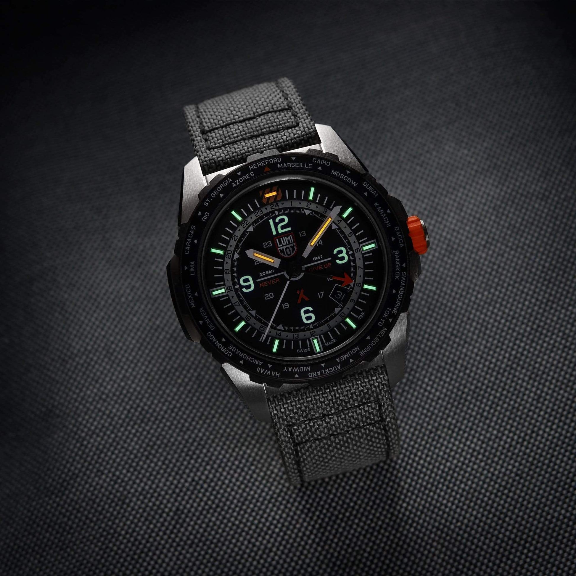 Luminox Bear Grylls Survival